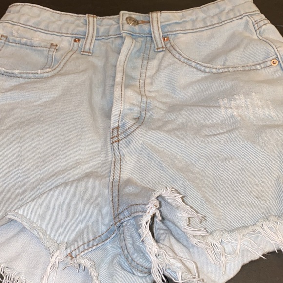 Wild Fable Size 2 Wash Out Denim Cutoff Button Fly Jean Shorts - Picture 9 of 9